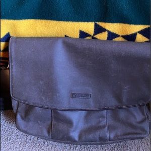 Timbuk2 Distilled collection Proof messenger bag.